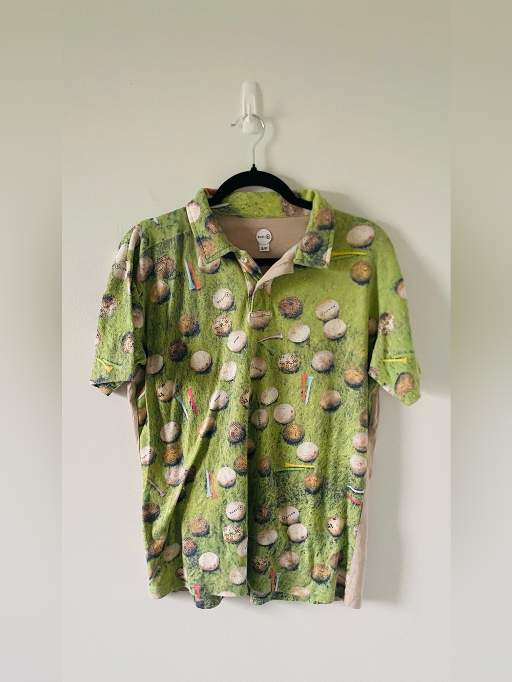 Bustle Clothing Men’s Golf Polo Shirt Size S All Over Ball Tee Print Rare
